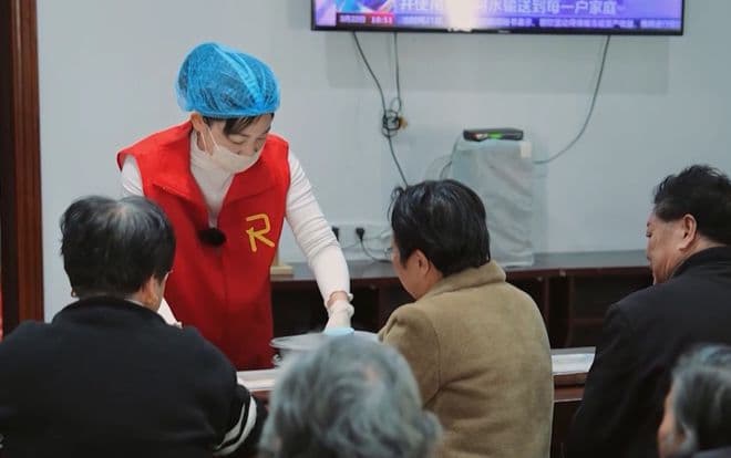 浙江乡村养老将有哪些新发展？适老化改造补贴如何申领？省民政厅新闻发言人为你解答