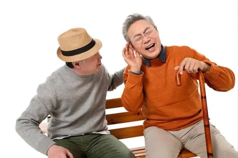 帕金森导致言语障碍，患者受到沉重的打击，坚持4要素