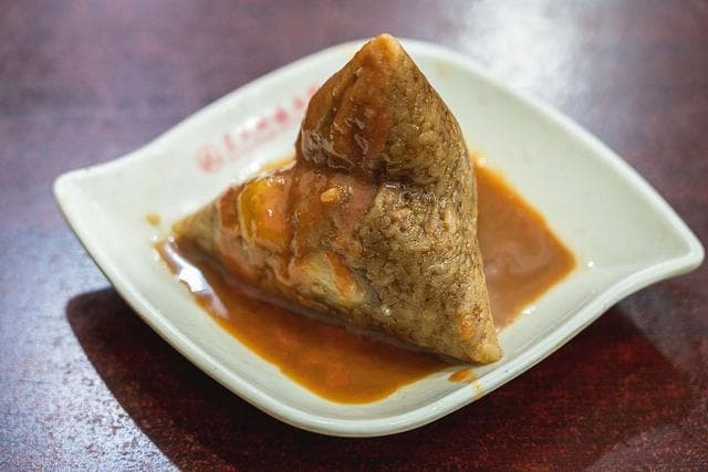嘉兴十大必吃美食：从粽子到南湖船菜，品味江南韵味