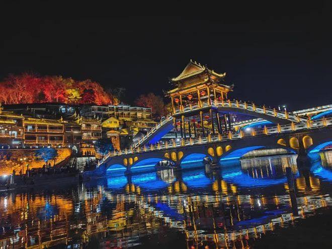 中国评分最高的九大古镇，第1名很难超越！去过一半此生无憾！