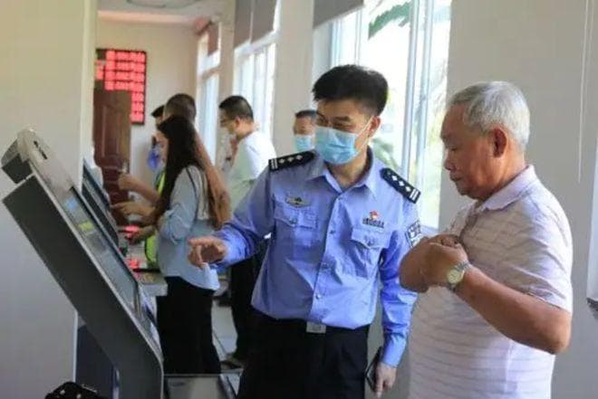 已放宽考驾照年龄，期待驾考进一步适老化改革，行内人提3个建议