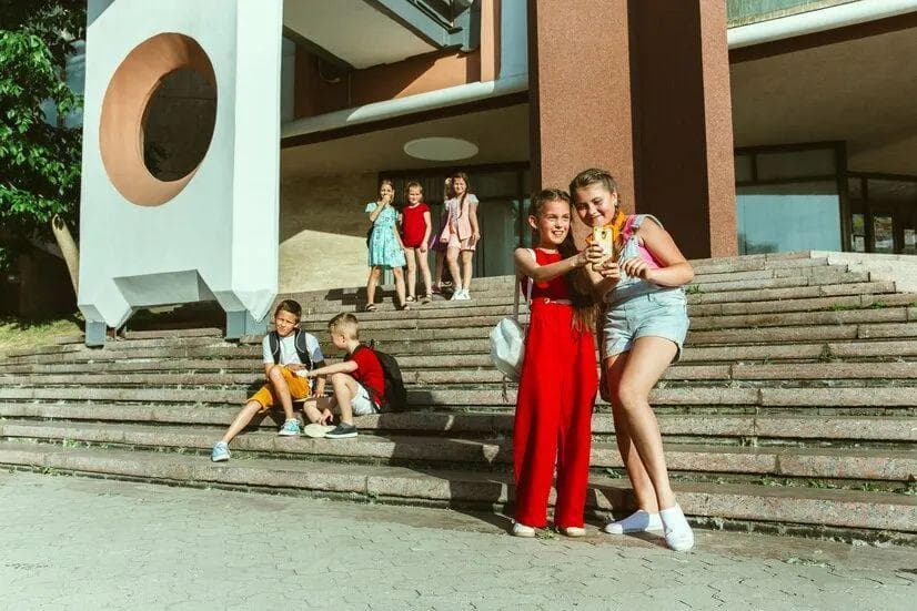 清北班学生的压力困境：一个家庭的自救之路