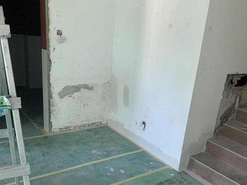 墙面反碱返潮起皮的彻底解决方法