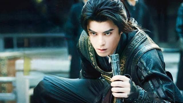 《大奉打更人》：许七安智破税银案，绝境逆袭守护家人