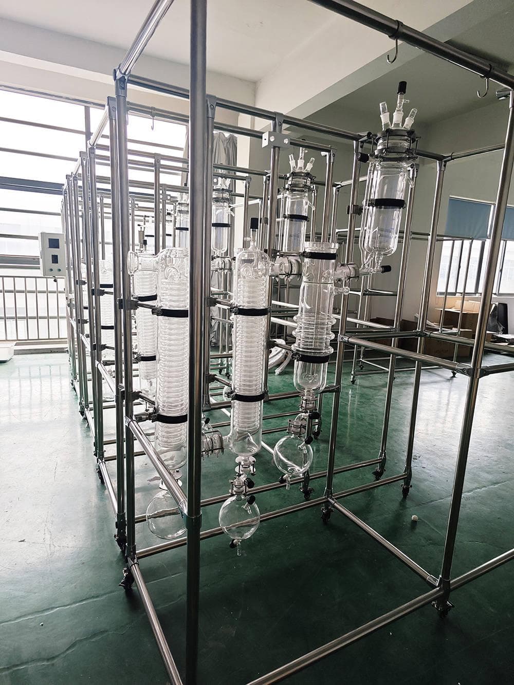 分子蒸馏技术在中药分离中的应用