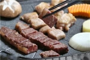 日式烧烤技巧：从食材选择到烧烤守则的全面指南