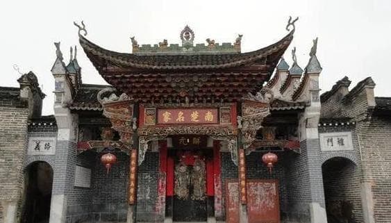 从祭祀到教育：祠堂的多重文化功能