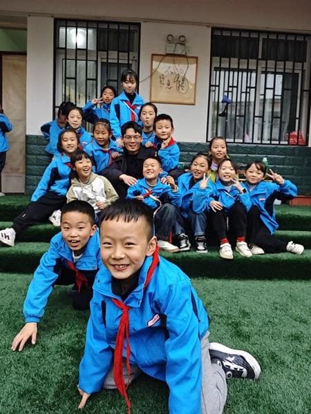 “让有信仰的人讲信仰，让正追梦的人讲梦想”