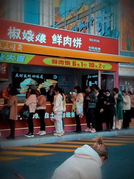 武汉汉正街：美食与购物的天堂