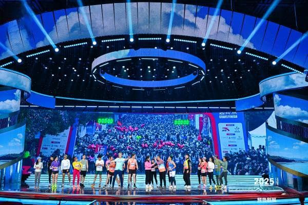 2025云南春晚小品《“你”居云南》：展现云南多元文化和国际魅力