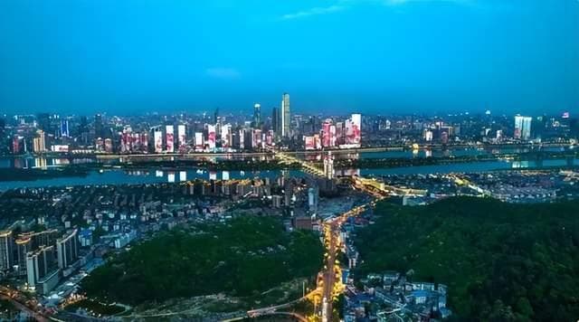 房价很低的宜居城市