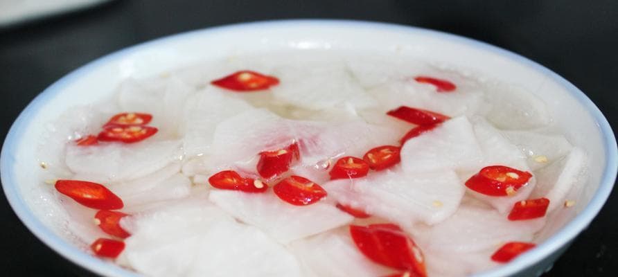 美味酸萝卜的制作方法（从选材到储存全方位解析）