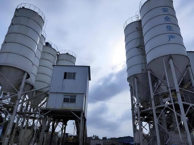 强度对决：C25与C30混凝土，谁才是建筑界的“硬汉”？