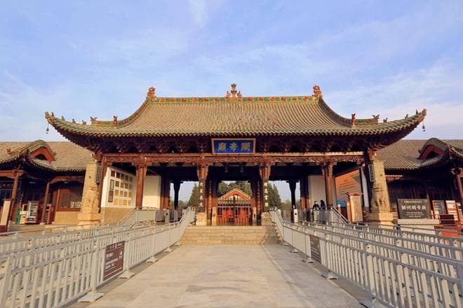 山西运城解州关帝庙，被誉为“武庙之冠”，是全球关帝信仰的圣地