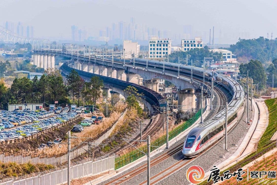 坐着动车去旅行！从南宁出发，一小时能到哪儿？