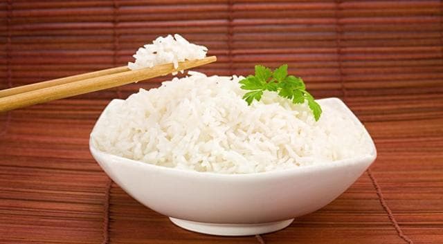 别再“戒碳水”！主食吃太少，增加死亡风险！