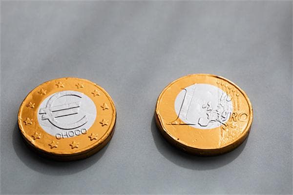 英国汇率趋势：最新预测和影响因素分析