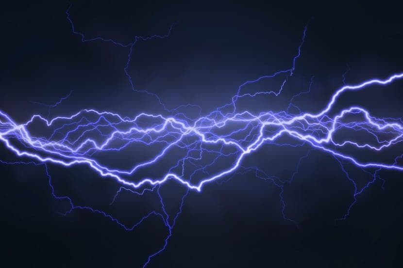 谁真正发现了电：从古代到现代的完整历史
