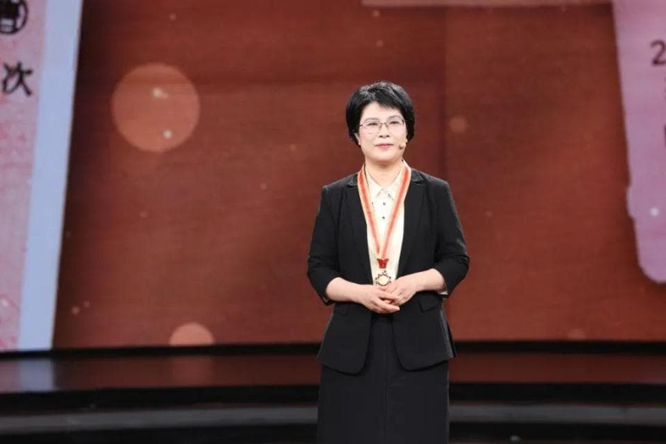 她做的事方便了千家万户！单杏花被授予“时代楷模”