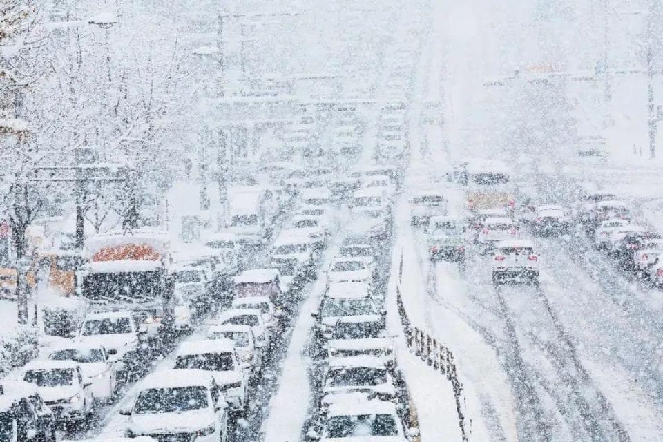 韩国多地现罕见暴雪致灾！成因为何？