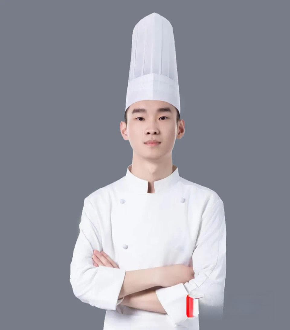 用榫卯结构制作“埃菲尔铁塔”面包，“00后”小伙世界技能大赛一举夺冠