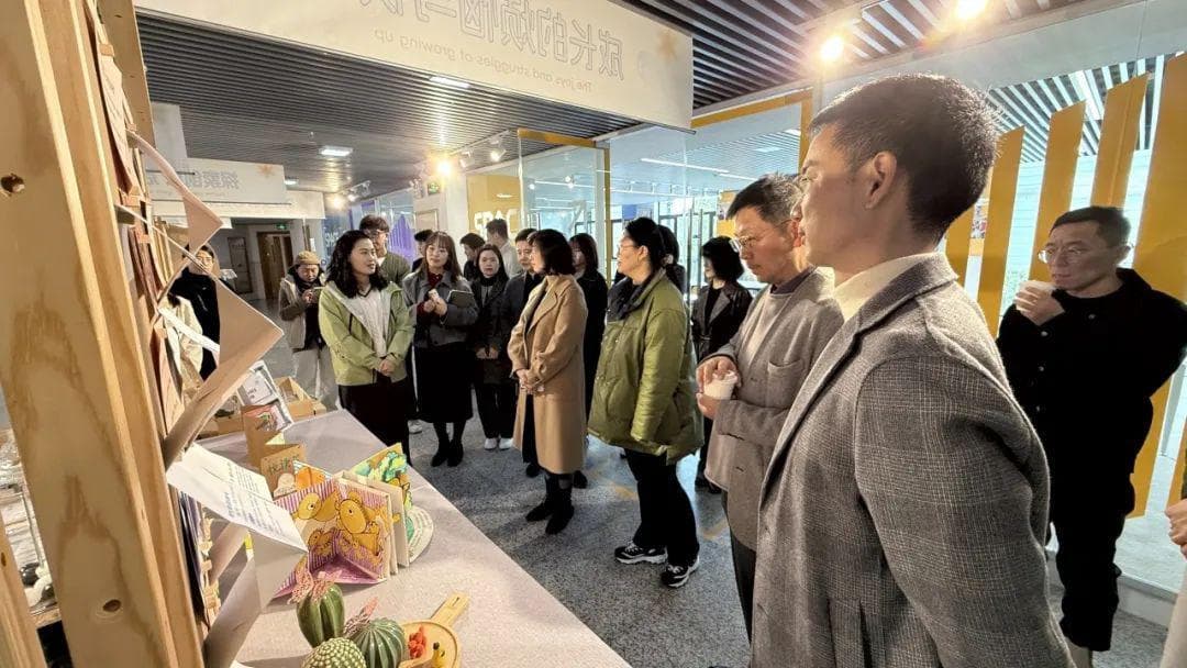设计思维浸润美育课堂——AIGC赋能美育教研创新实践