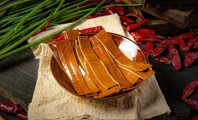 家常制作，肉质鲜嫩入味的香烤缸豆干！