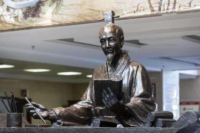 张仲景介绍《伤寒论》：六经辨证与辨证论治的医学经典