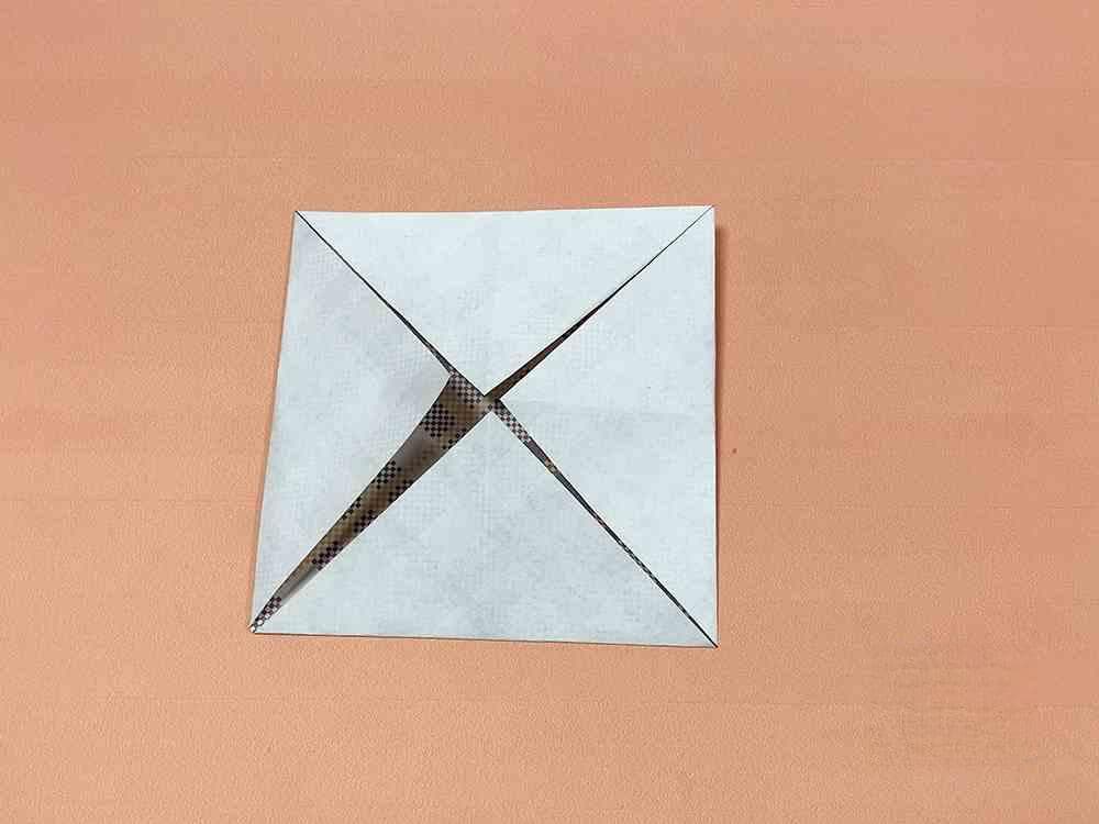 爱心千纸鹤折纸教程_爱心折纸简笔画
