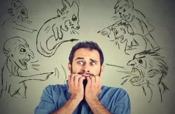 暴躁、迟钝、孤僻、幻觉，吸毒导致的精神问题不能忽视