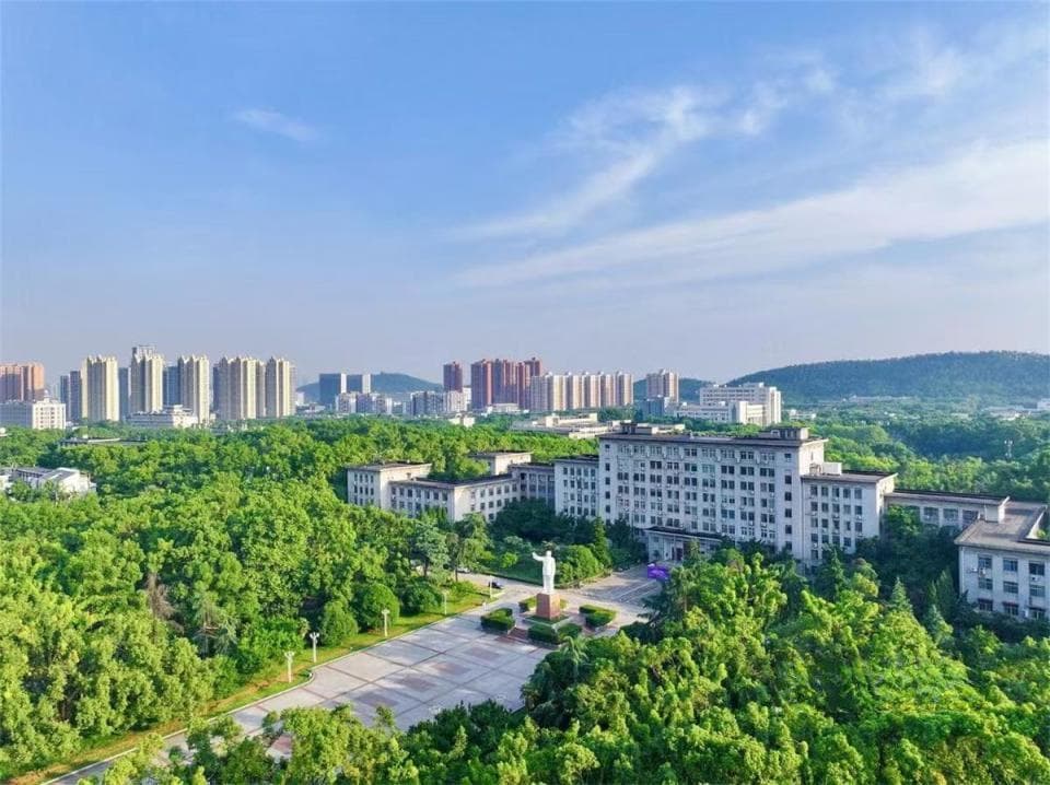 华中科技大学官宣：本科扩招，打造人工智能时代教育新生态