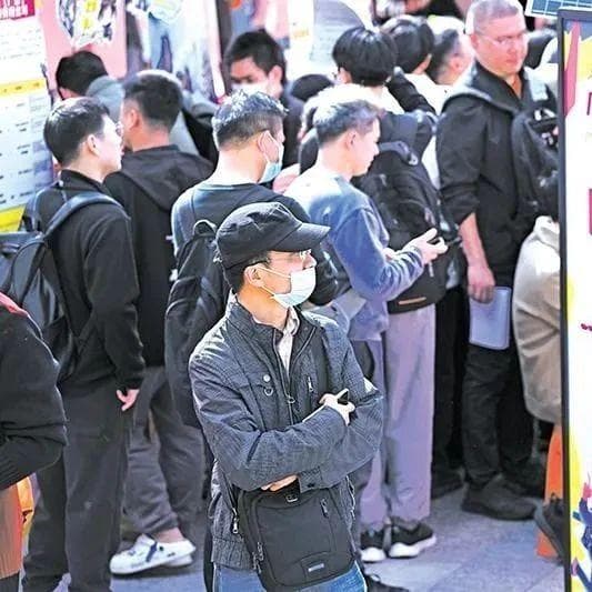 AI重塑用工结构！新兴产业人才需求“喷薄而出” ……实探多地新春招聘会→