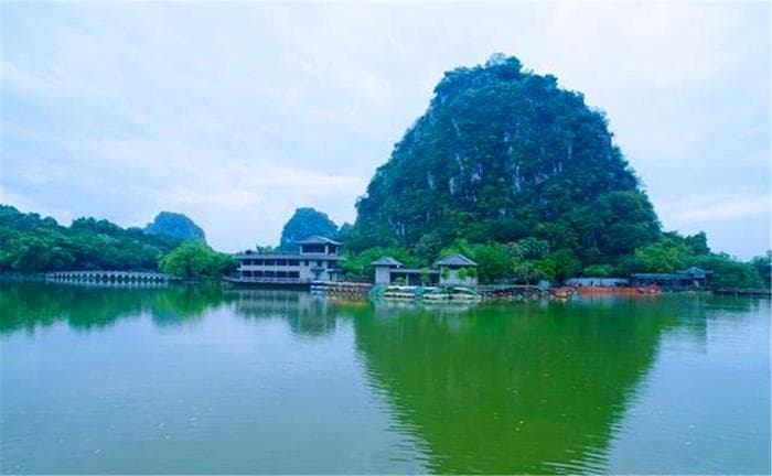 广东最美丽的地方，拥有桂林的山水风光之景，被誉为“人间仙境”