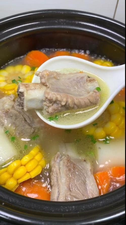 玉米排骨汤制作教程：鲜美营养全公开！
