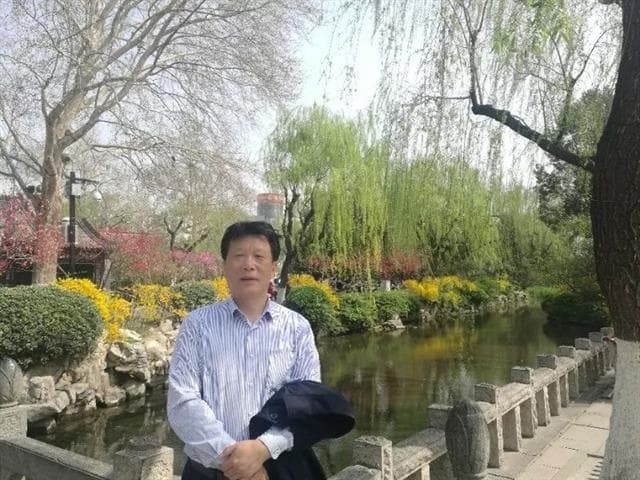 明清耶稣会士的传教与文化交流：以利玛窦的适应性传教路线为例