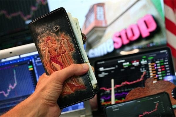 英镑汇率最新走势分析：为何大幅波动
