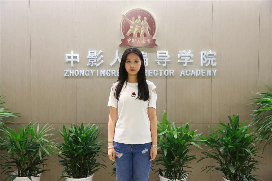 如何使用直方图来判断照片的曝光情况？