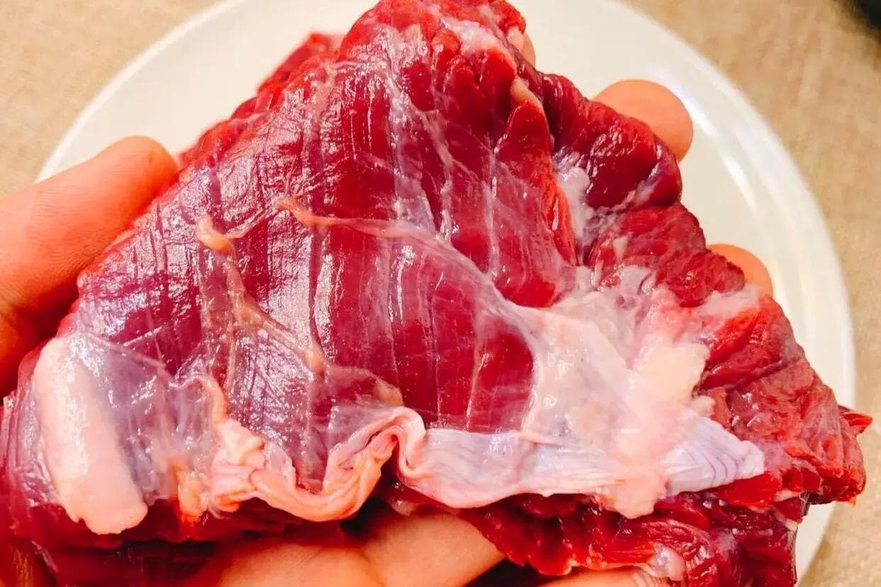 牛肉怎么保存？直接放冰箱是不对的！教你一招，保存一年都像刚买的一样鲜美