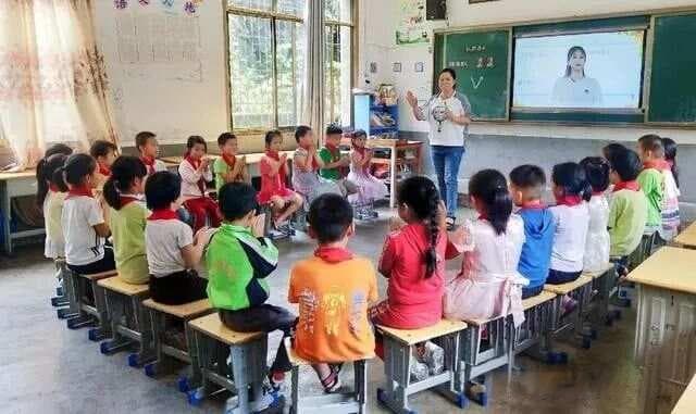 农村学校的变化及思考