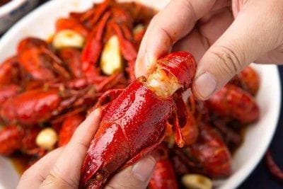 龙虾什么季节吃最好？这些食用禁忌需谨记