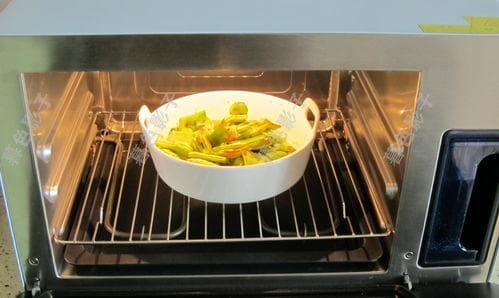 15-20分钟蒸出滋补燕窝：蒸烤箱制作完全指南
