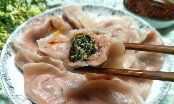苋菜猪肉包子的制作方法（健康美味的自制包子）