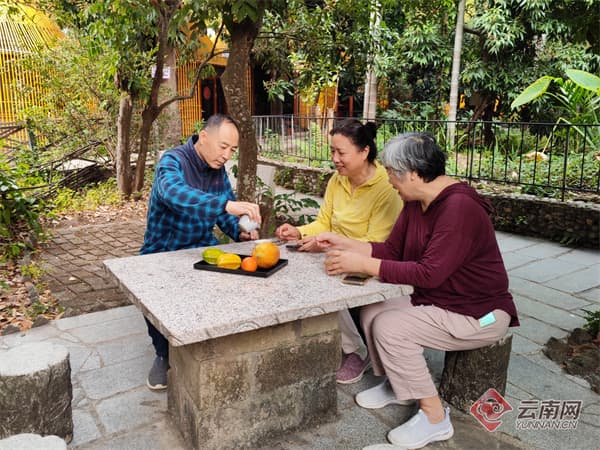 玉溪元江县：天南地北"新村民" 享受幸福"慢生活"
