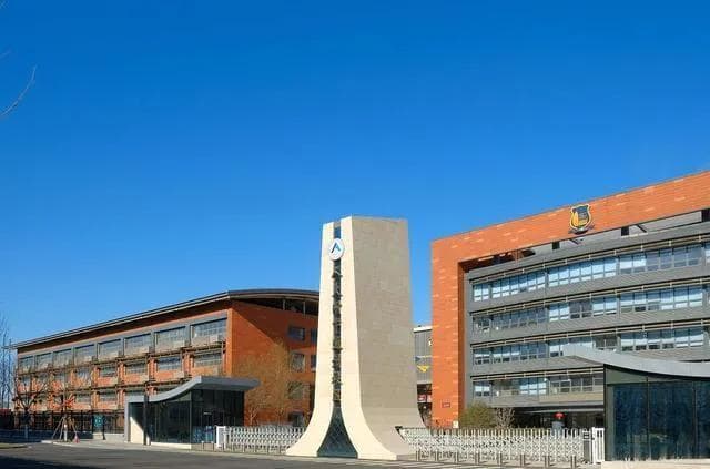 促进教师专业发展：多维度的策略与建议