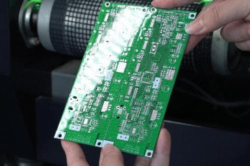 解析PCB三防漆厚度标准：从行业需求到涂覆工艺要点