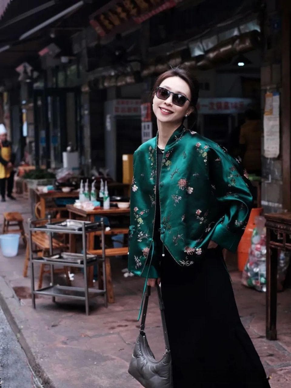 新中式穿搭：图案和色彩的搭配是关键，学会这两点，穿衣更有韵味