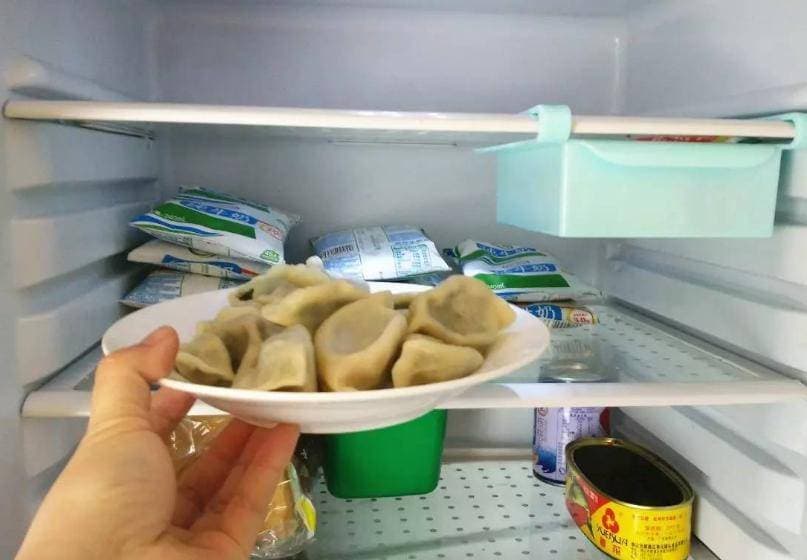 热饭可以直接放冰箱吗