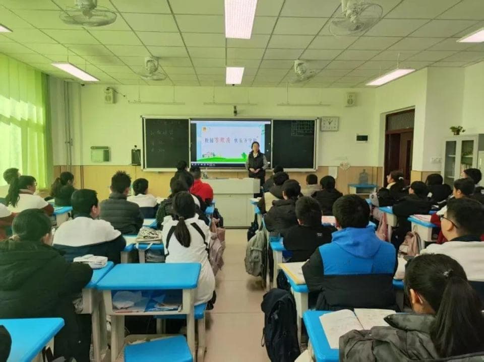福山区开展反校园欺凌宣传周活动，多所学校参与“同上一堂团队课”
