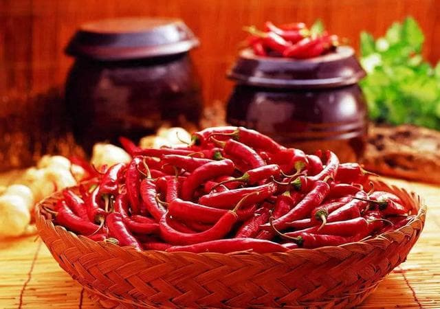 胃病患者的饮食警示！5类食物，胃部“负担”，早戒掉胃部更轻松