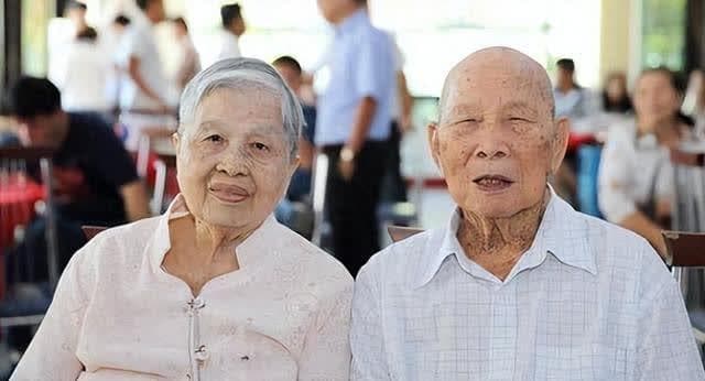 85岁老教师的长寿秘诀：6个好习惯助你延年益寿